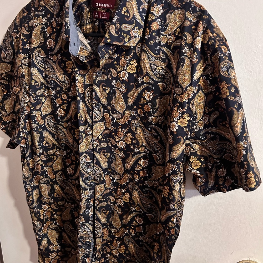 Men's Paisley Shirt - Black and Gold